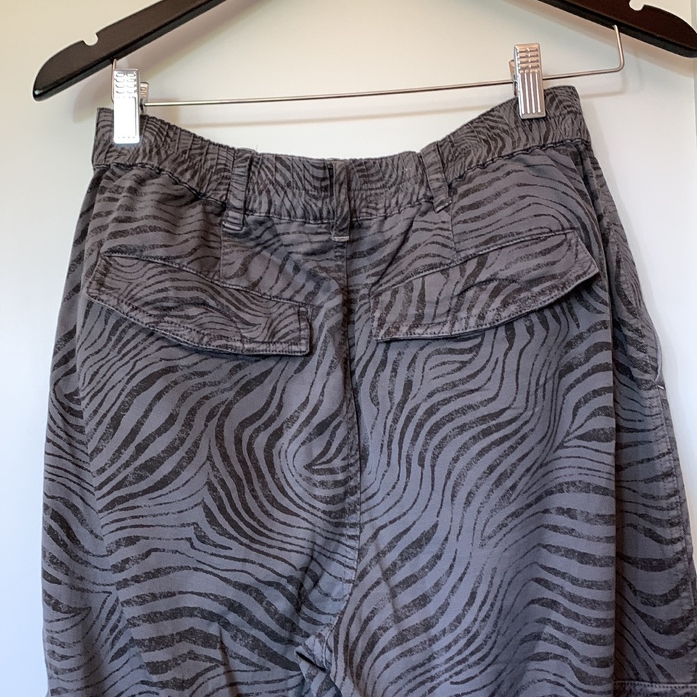 Zebra pattern cargo pants - Picture 3 of 9